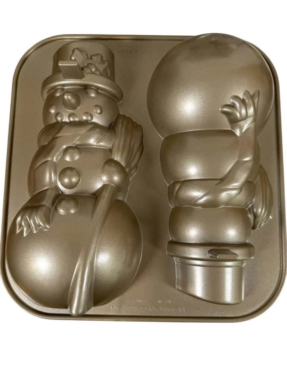Williams Sonoma Nordic Ware Snowman Cake Pan Aluminum Mold Christmas Holiday